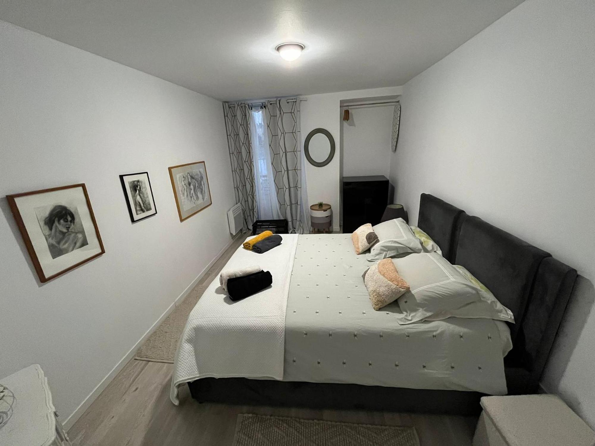 Appartement Paisible Clichy Ngoại thất bức ảnh